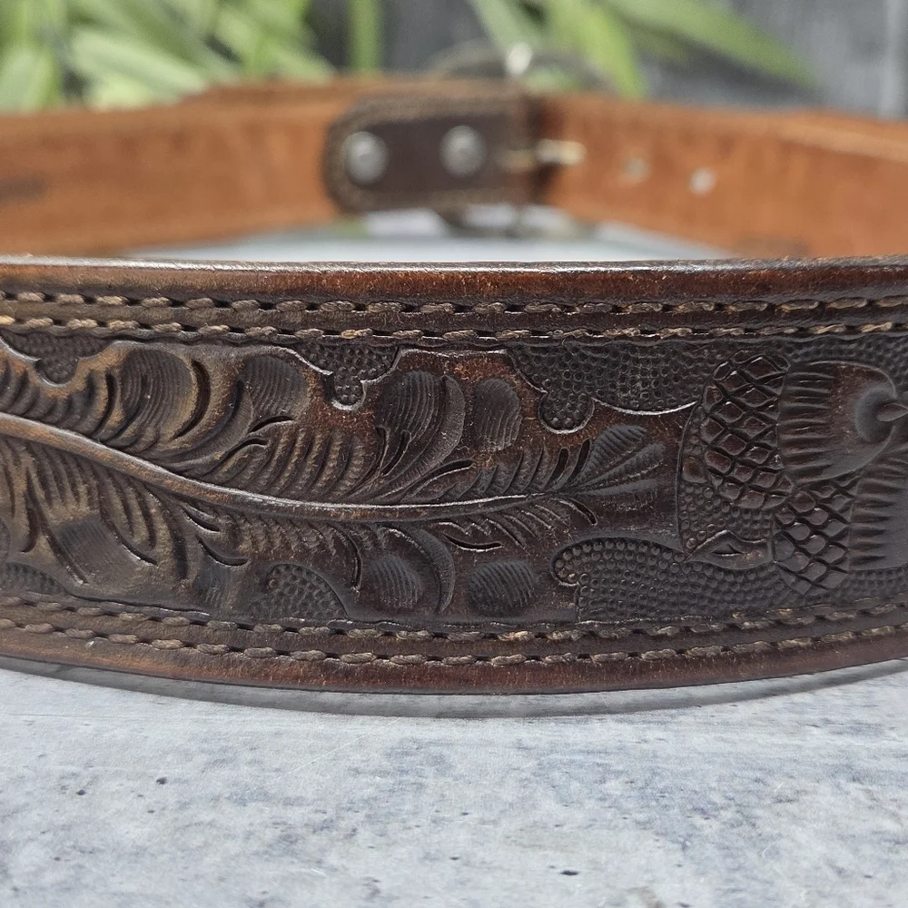 Vintage Textan Tooled Genuine Cowhide Leather Dark Brown Belt